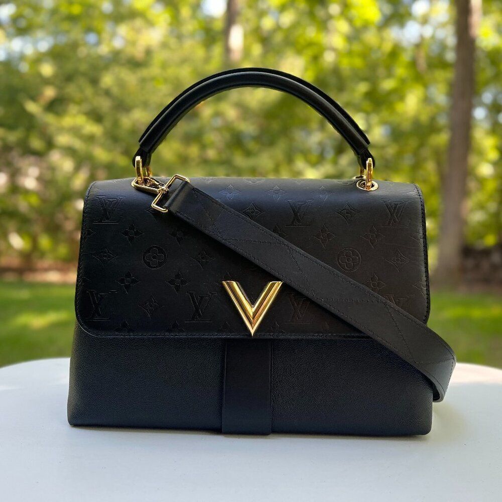 Louis Vuitton Cuir Plume and Cuir Ecume Leather Very One Handle in Noir Satchel